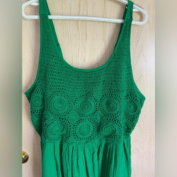 Destination 365 Regular Crinkle Chiffon Crochet Maxi Dress Emerald Green 1X NWT - Picture 3 of 16